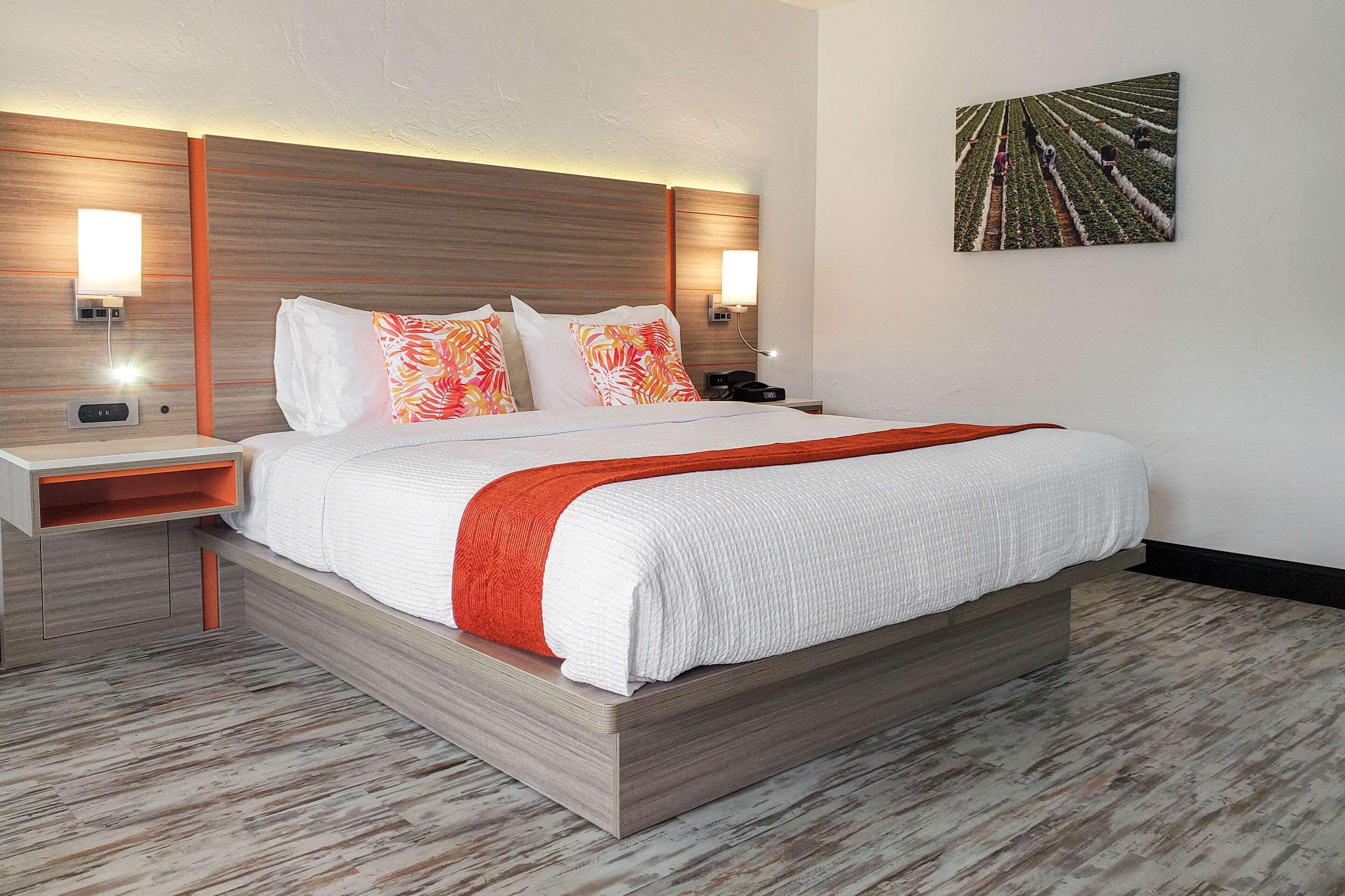 פורט וויינימי Casa Via Mar Inn, Ascend Hotel Collection מראה חיצוני תמונה