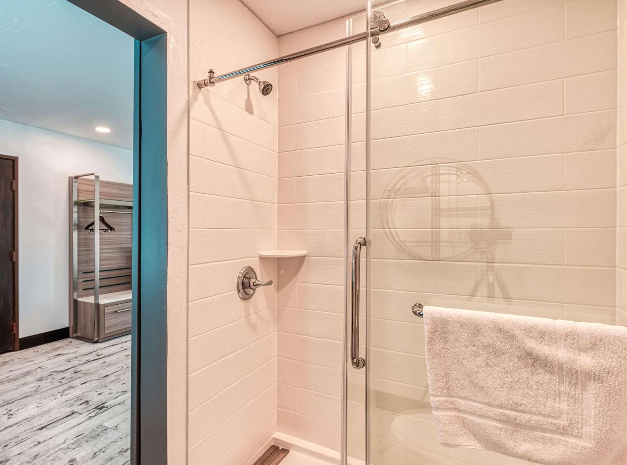 פורט וויינימי Casa Via Mar Inn, Ascend Hotel Collection מראה חיצוני תמונה