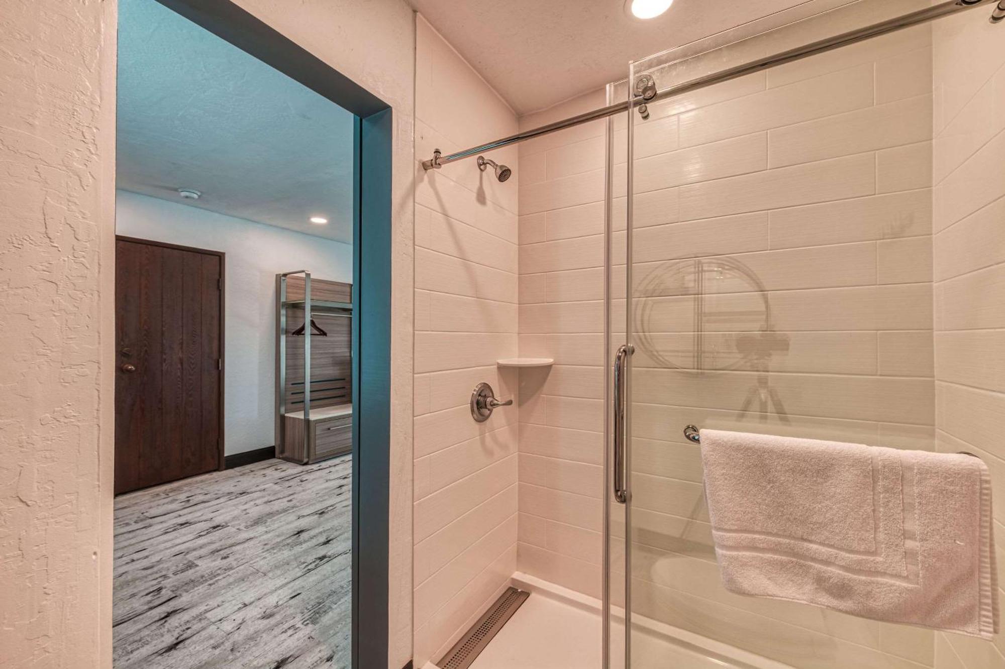 פורט וויינימי Casa Via Mar Inn, Ascend Hotel Collection מראה חיצוני תמונה
