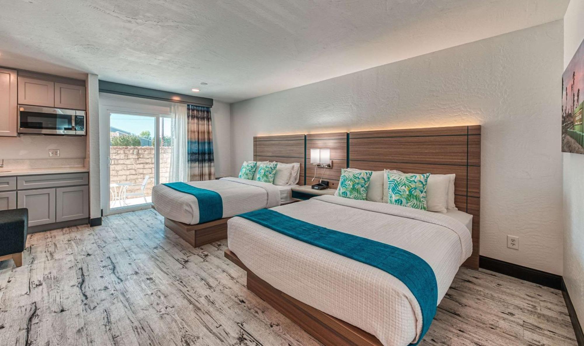 פורט וויינימי Casa Via Mar Inn, Ascend Hotel Collection מראה חיצוני תמונה