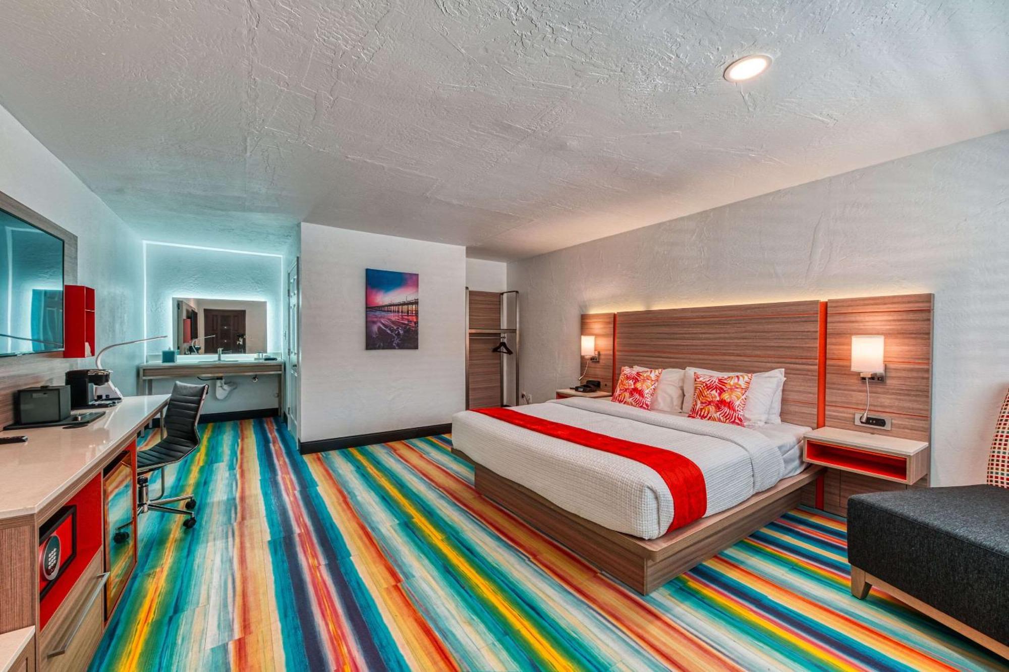 פורט וויינימי Casa Via Mar Inn, Ascend Hotel Collection מראה חיצוני תמונה