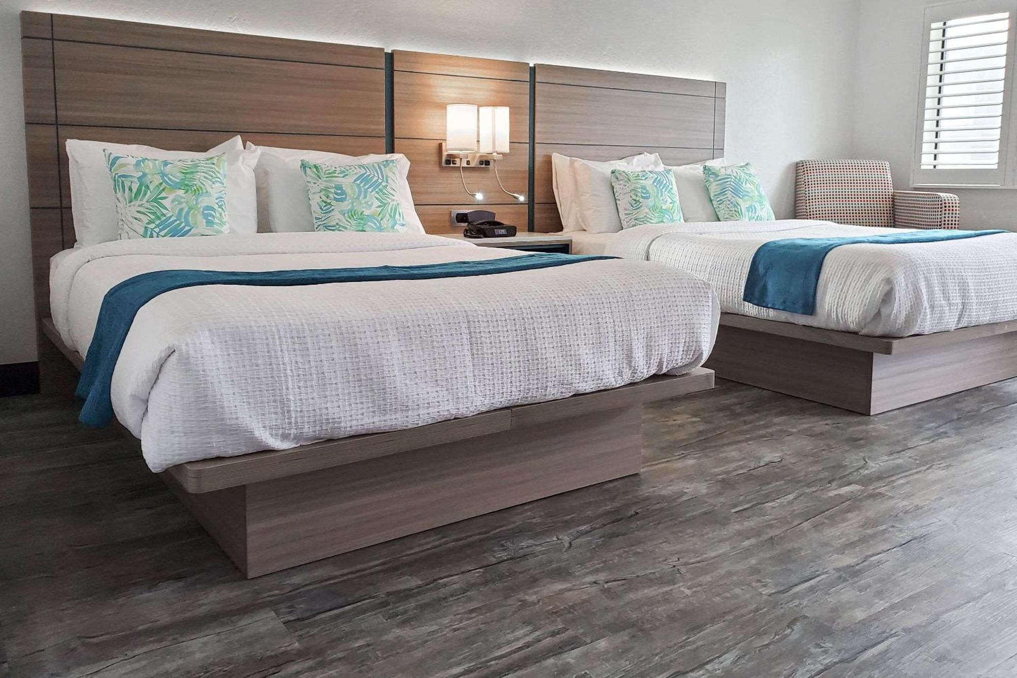 פורט וויינימי Casa Via Mar Inn, Ascend Hotel Collection מראה חיצוני תמונה